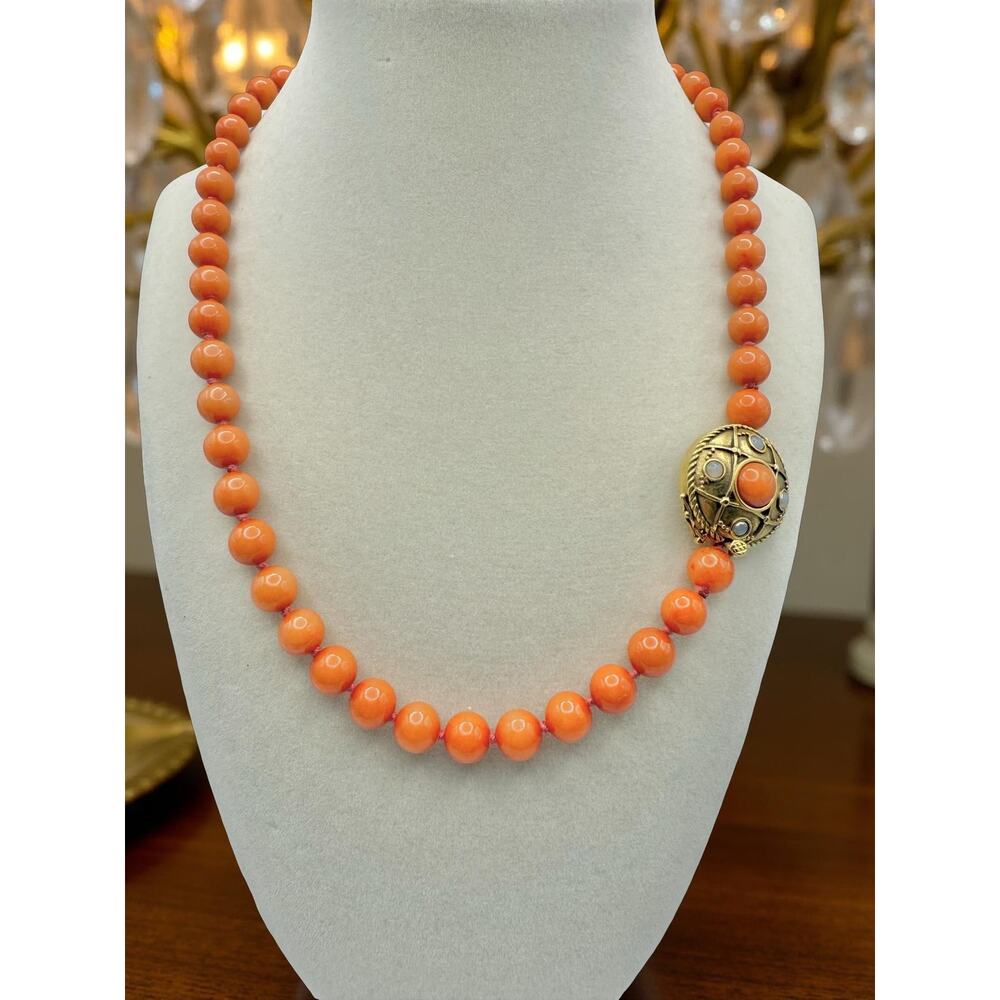 Vintage MMA Carnelian Bead Necklace Ornate Museum Clasp 18”
